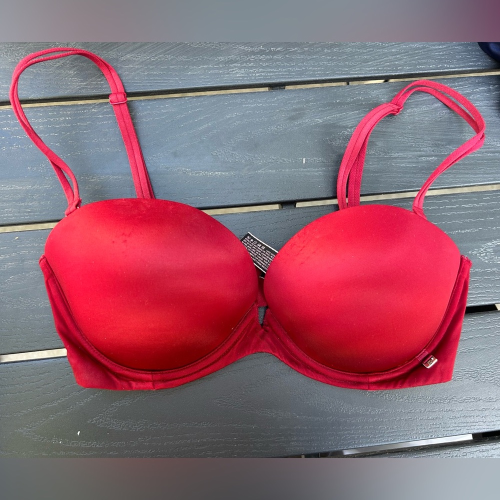 Victoria's Secret Very Sexy Mutliway Push Up bra 32D